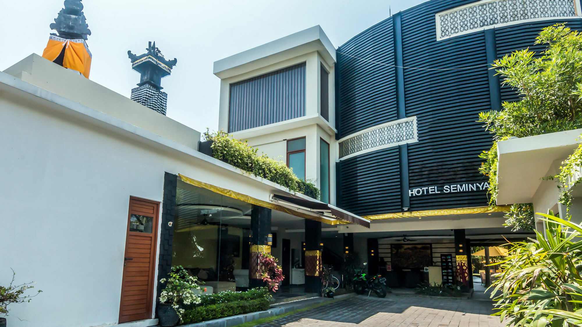 Zen Premium Seminyak Braban Hotell Exteriör bild